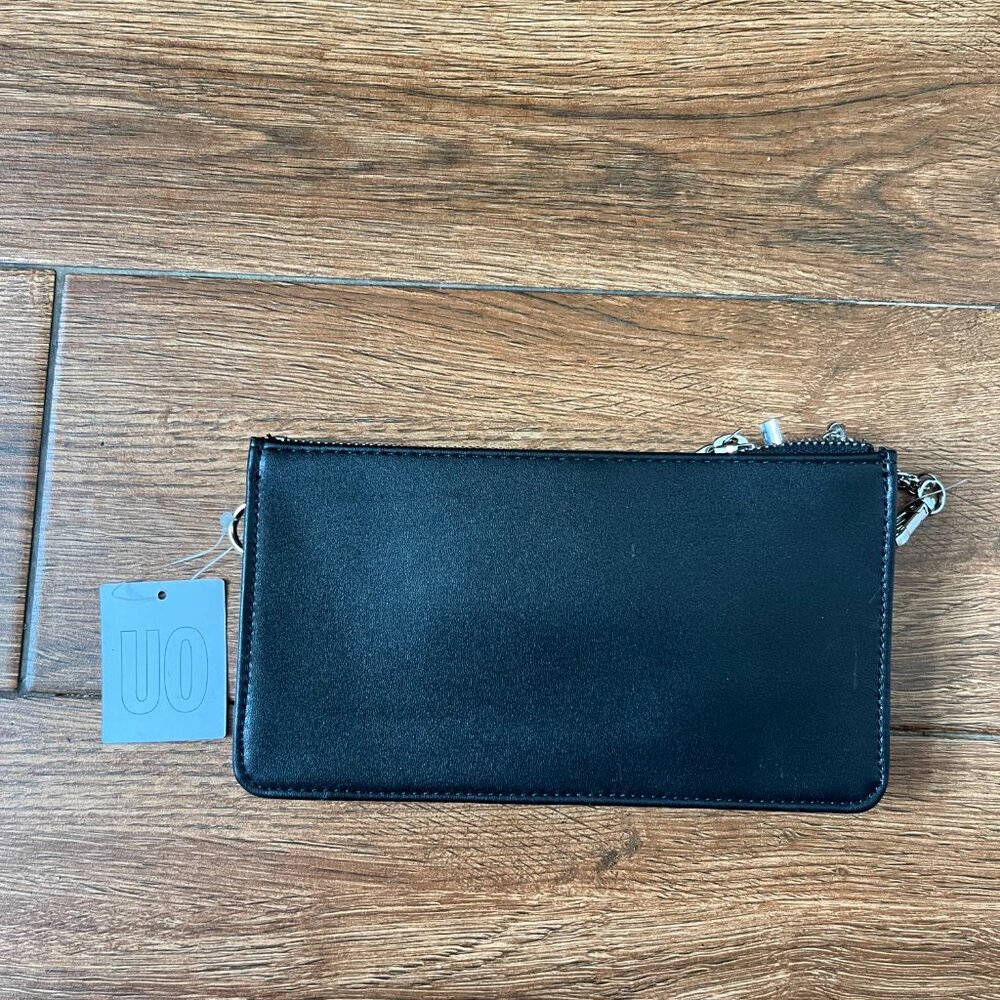 URBAN OUTFITTERS sleek crossbody -NWT - Picture 2 of 4